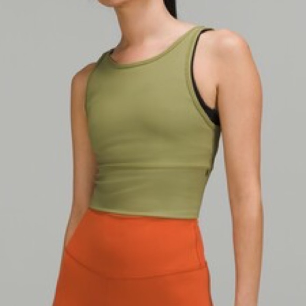 Lululemon Power Pivot top